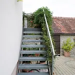 Steiert *